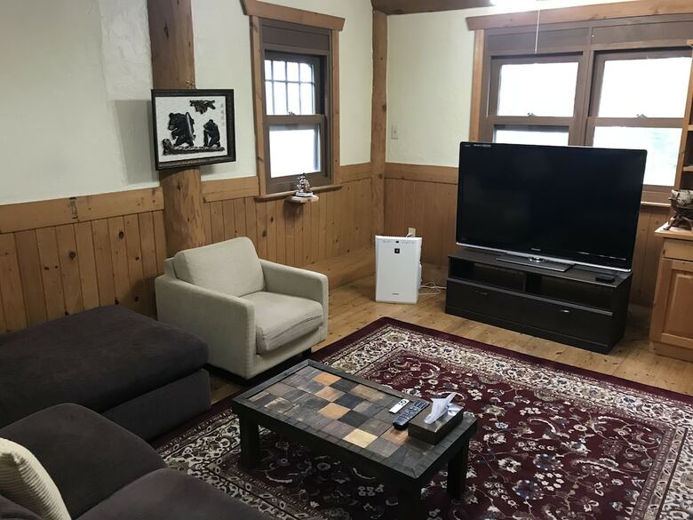 Bed & Breakfast Niseko Trail-head Lodge