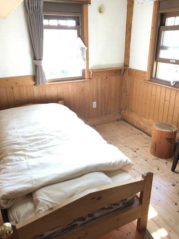Bed & Breakfast Niseko Trail-head Lodge