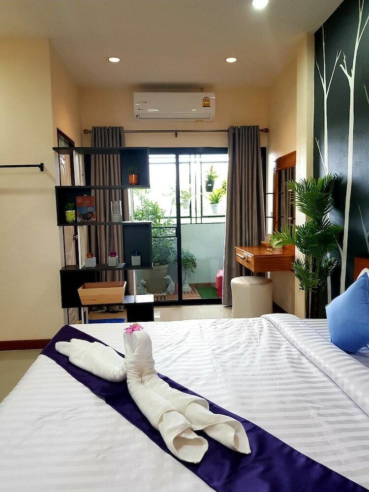 Hotel Warintorn Court