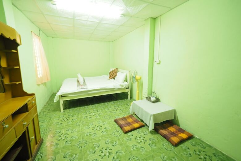 Hostal Ram Yai Homestay
