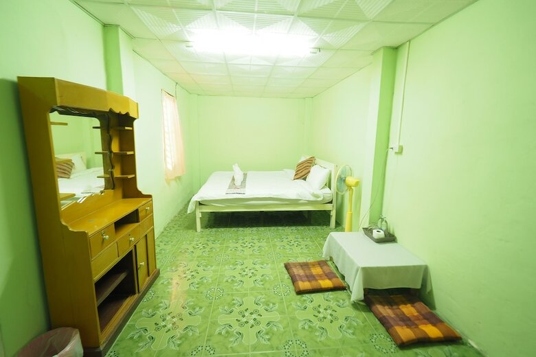 Hostal Ram Yai Homestay