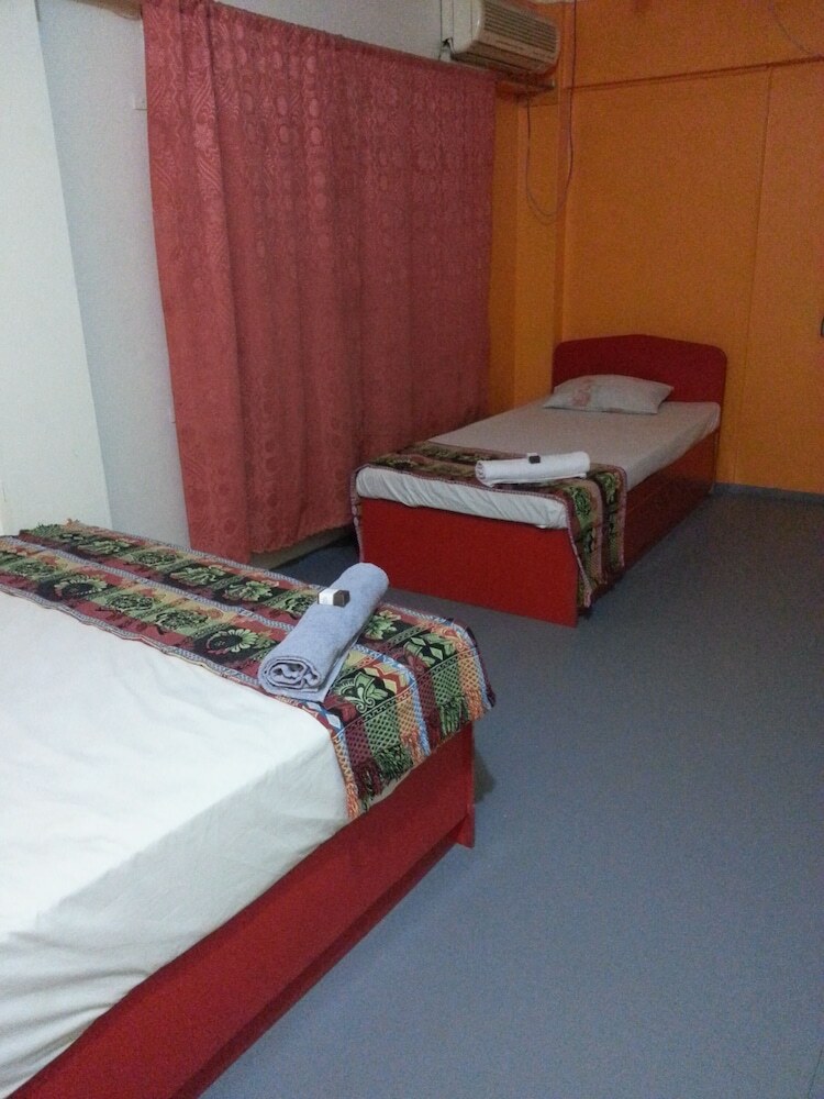 Hotel The Royale Lodge