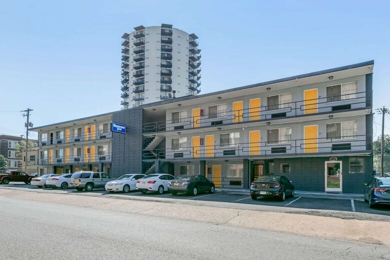 Hotel Rodeway Inn
