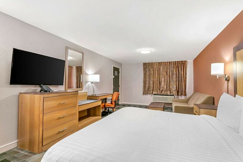Hotel Rodeway Inn