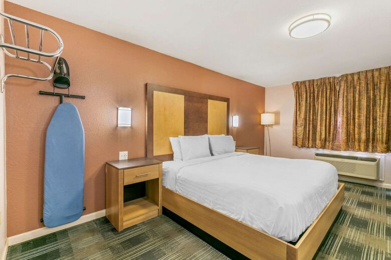 Hotel Rodeway Inn