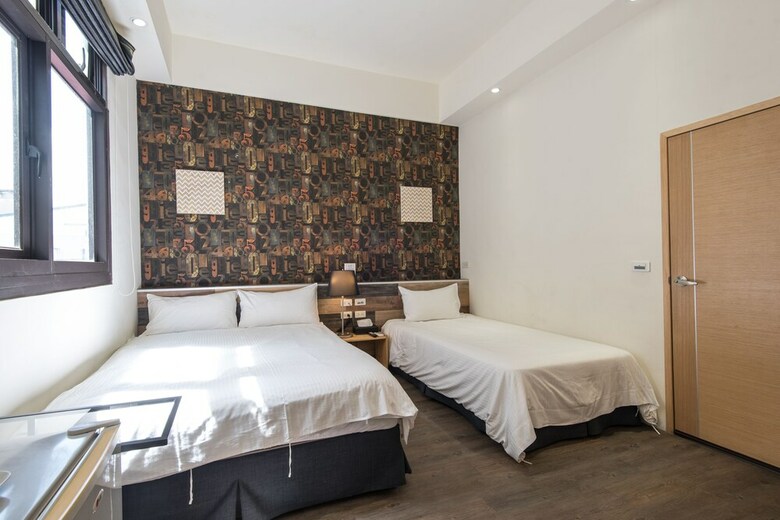 Bed & Breakfast C T House