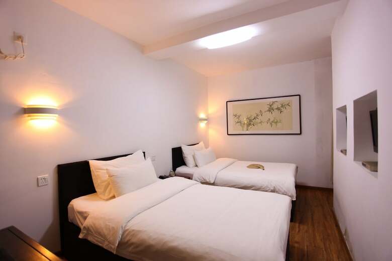 XI Hotel