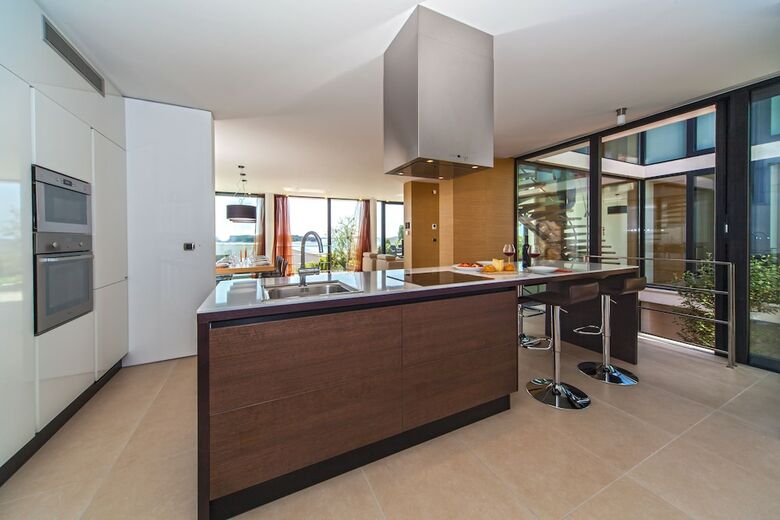 Aparthotel Golden Rays Luxury Villas
