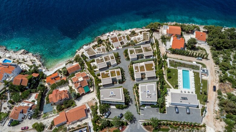 Aparthotel Golden Rays Luxury Villas