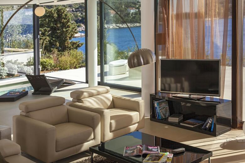 Aparthotel Golden Rays Luxury Villas