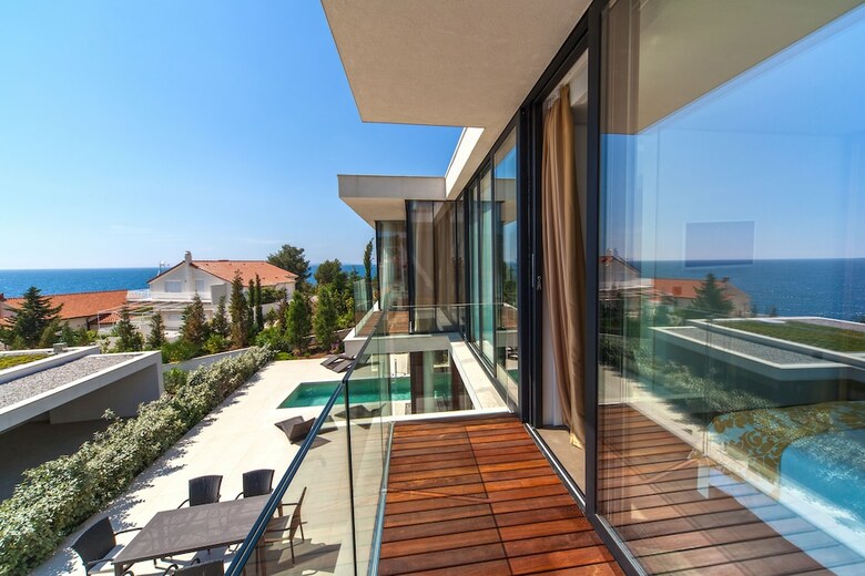Aparthotel Golden Rays Luxury Villas