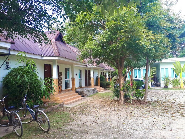 Hotel Leelawadee Resort
