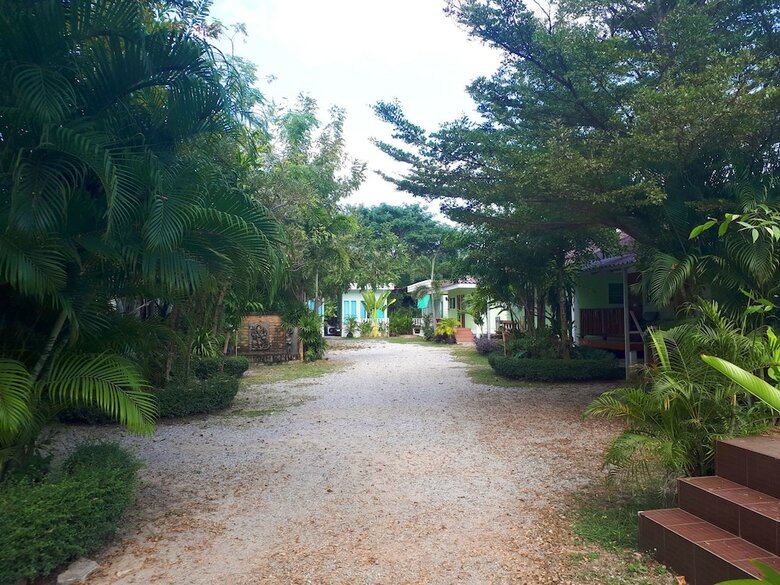 Hotel Leelawadee Resort