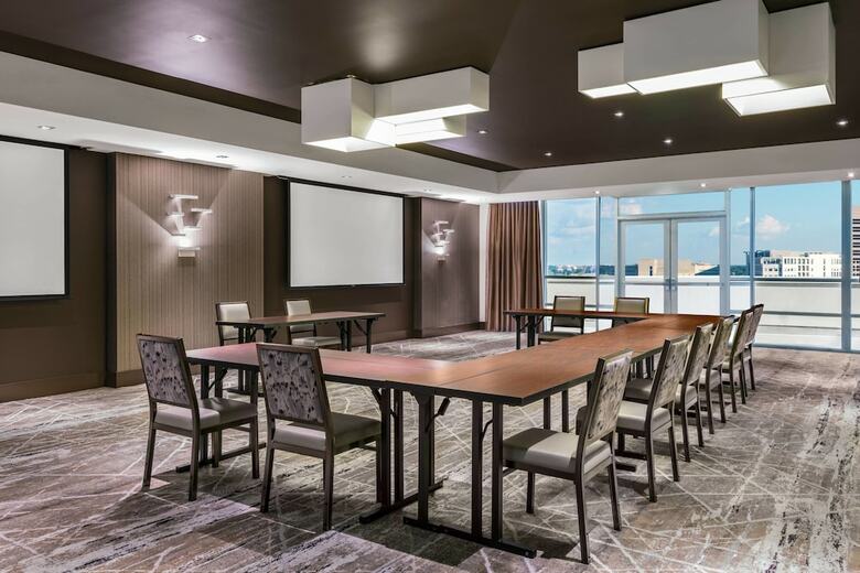 Hotel AC By Marriott Charlotte