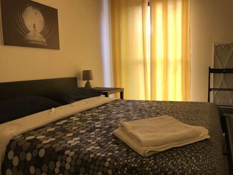 Bed & Breakfast Room 110