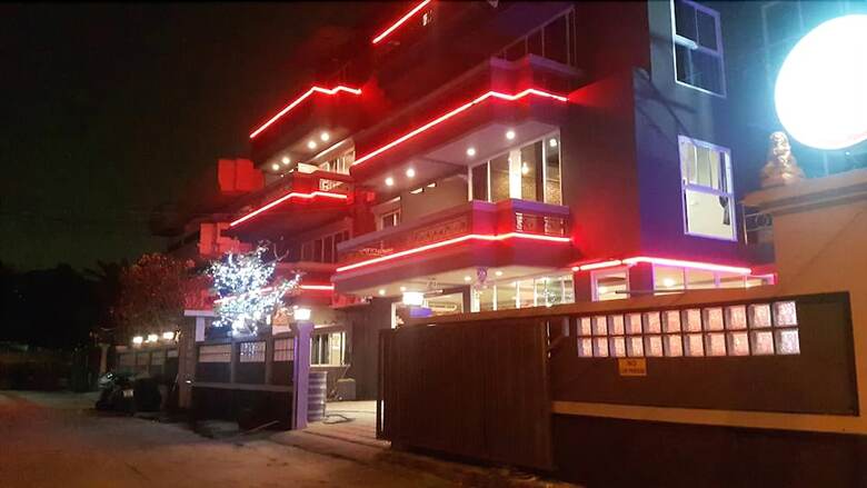 Hostal Livit70's Hotel & Hostel