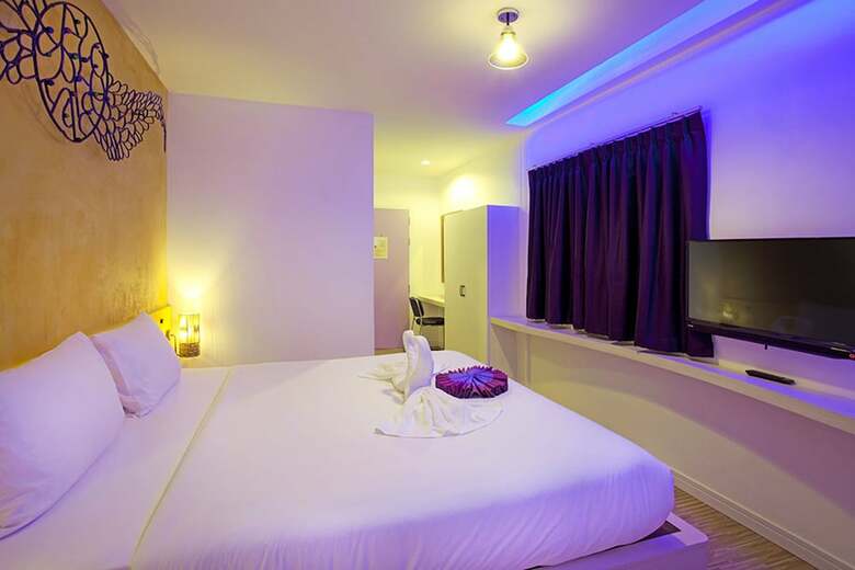 Hotel Holidays Home