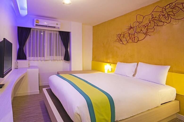 Hotel Holidays Home