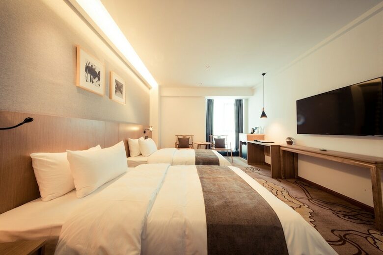 Qianna Qianxun Hotel