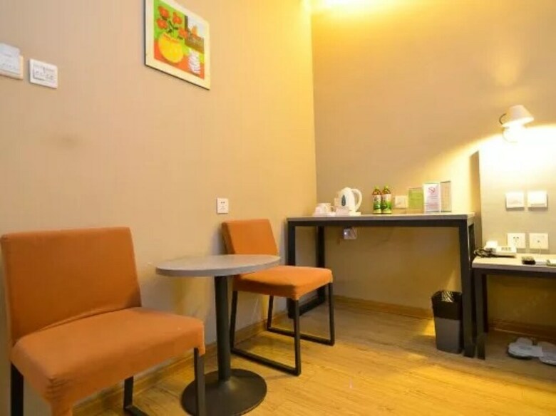 Hotel Luoyang Aviation E-home Inn