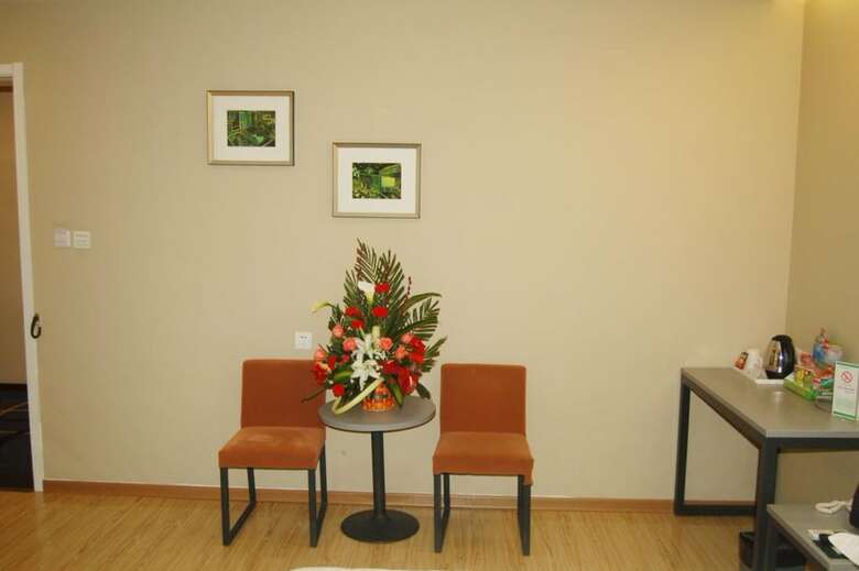 Hotel Luoyang Aviation E-home Inn