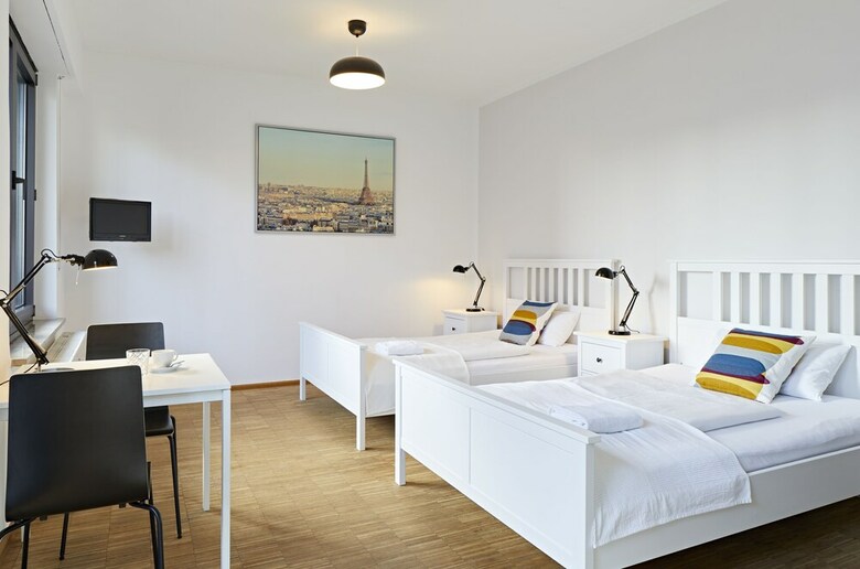 Hostal �bernacht Hostelhotelhome