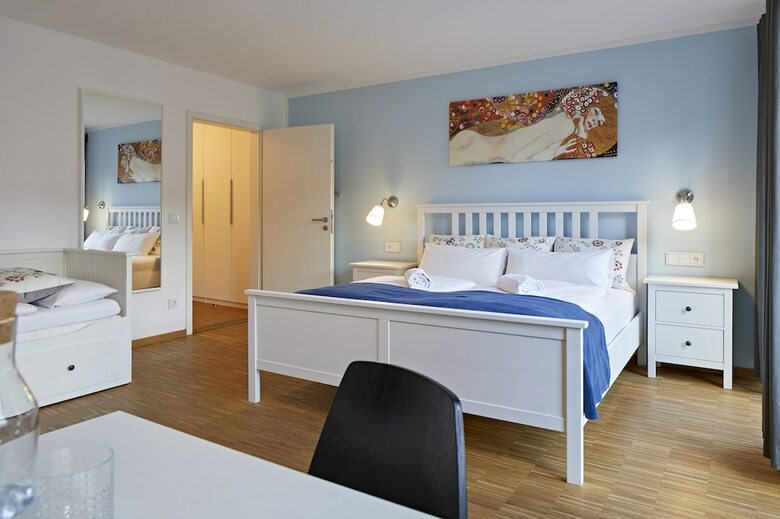 Hostal �bernacht Hostelhotelhome