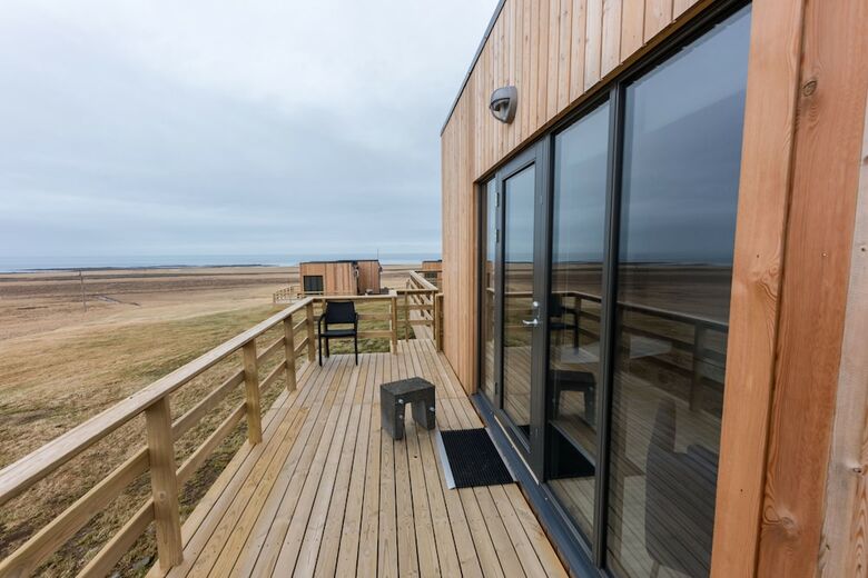 Dis Cottages