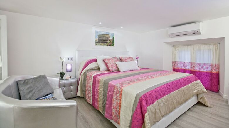 Apartamento Rental In Rome Colour Colosseum Loft
