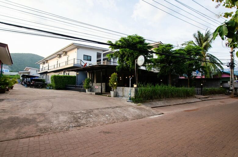 The Rest Hotel