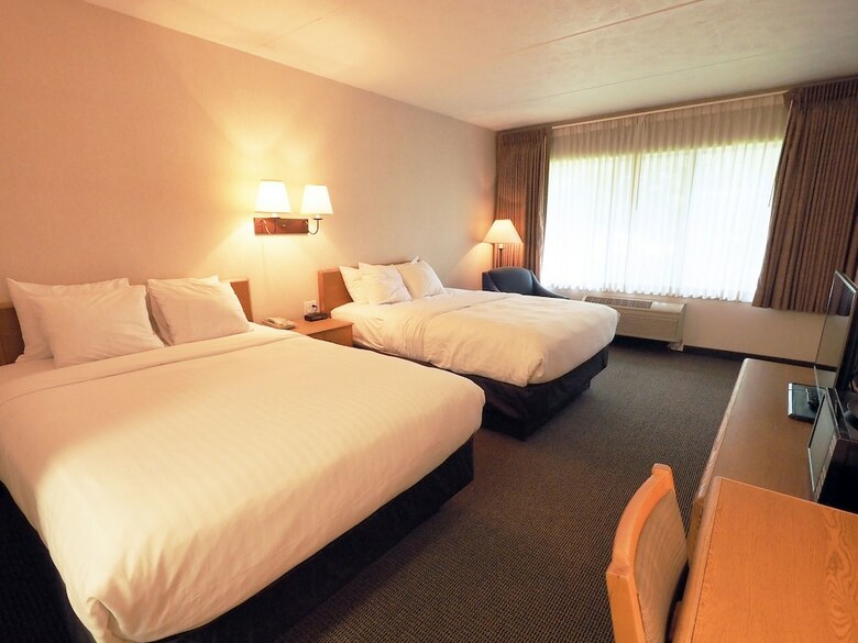 Hotel Evergreen Resort