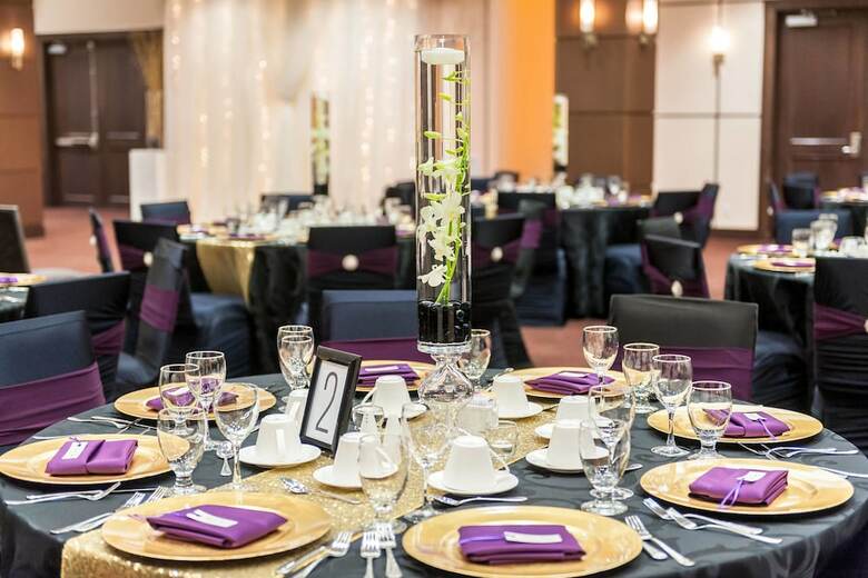 Hotel Four Points By Sheraton Winnipeg South
