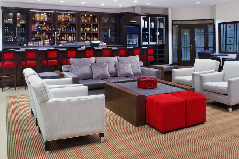 Hotel Four Points By Sheraton Winnipeg South