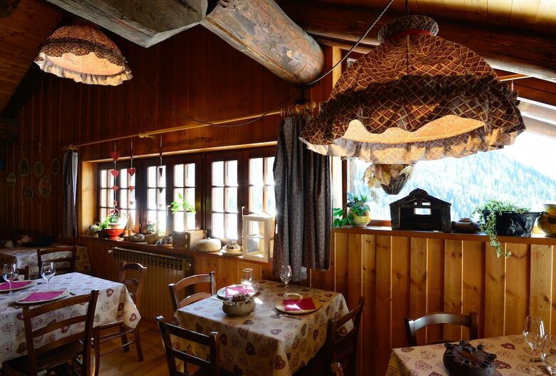 Hotel Rifugio Vieux Crest
