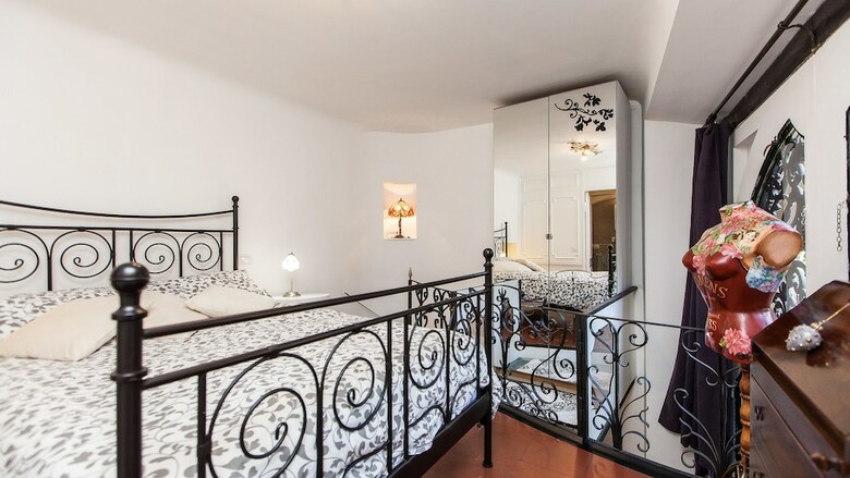 Rental In Rome Orsini Apartment