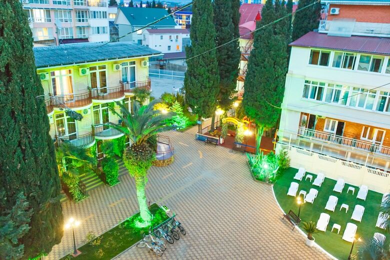 Kiparis Hotel