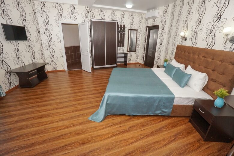 Kiparis Hotel