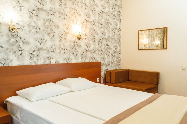 Kiparis Hotel