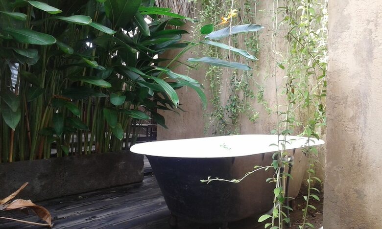 Villa Rustic Hut In Seminyak Bali