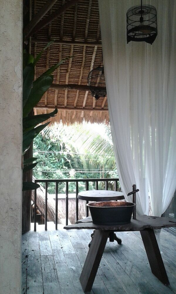 Villa Rustic Hut In Seminyak Bali
