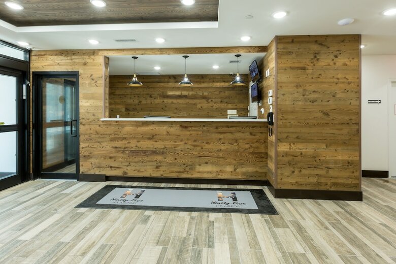 Hotel Ninety Five