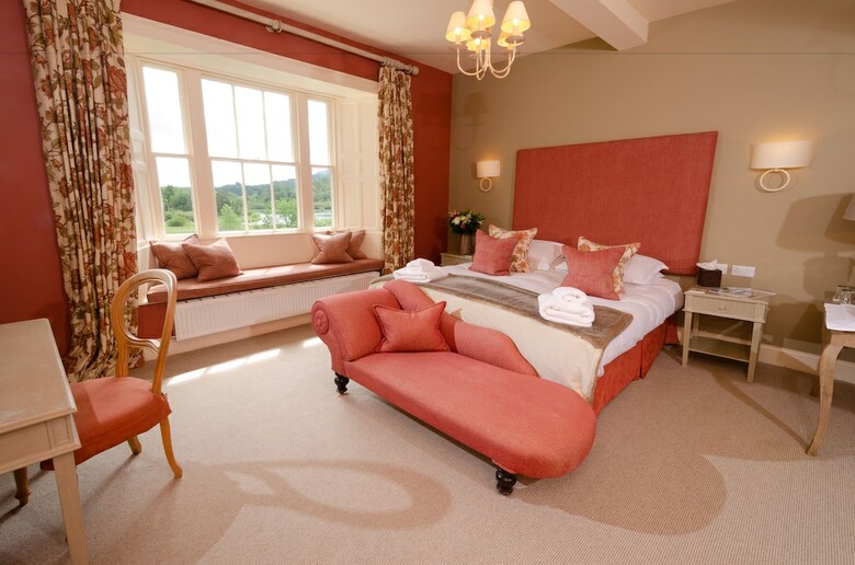 Hotel The Eltermere Inn