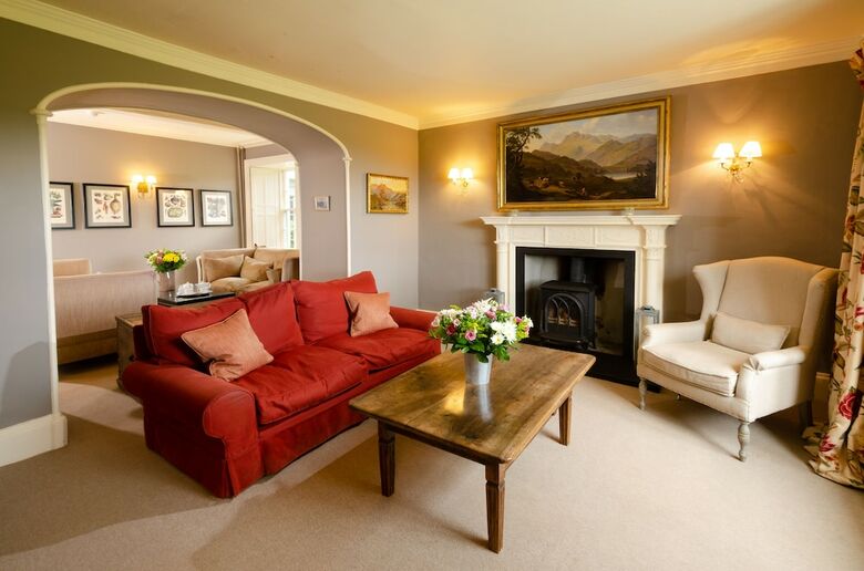 Hotel The Eltermere Inn