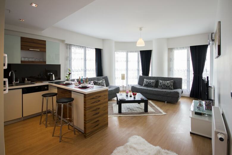 Koza Suites & Apartments