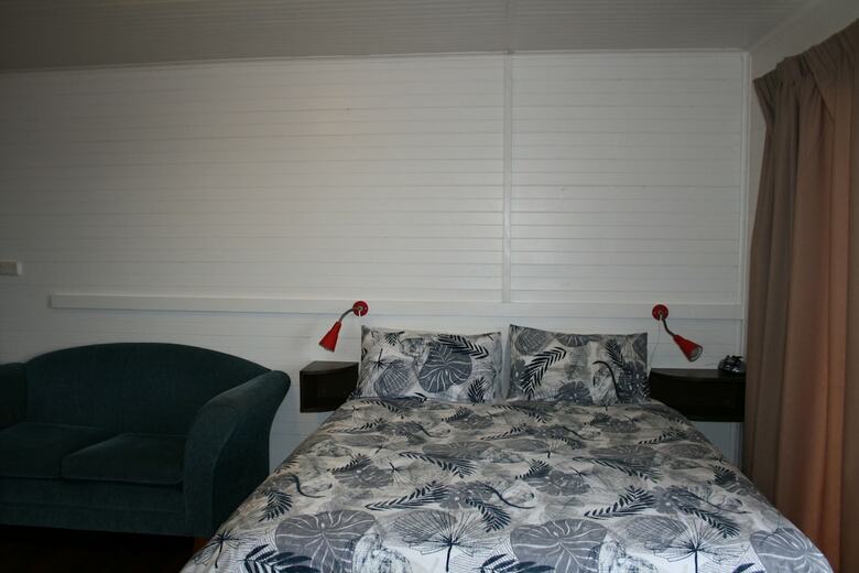 Hostal Seaview Holiday Park And  Hostel
