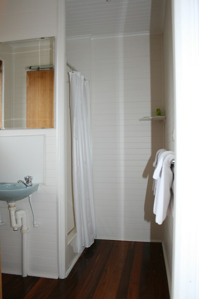 Hostal Seaview Holiday Park And  Hostel