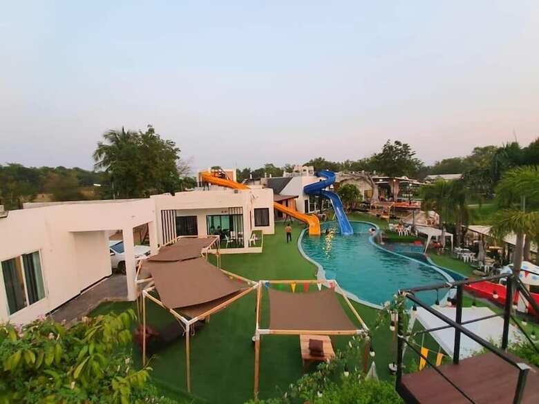 Hotel I View Park Resort
