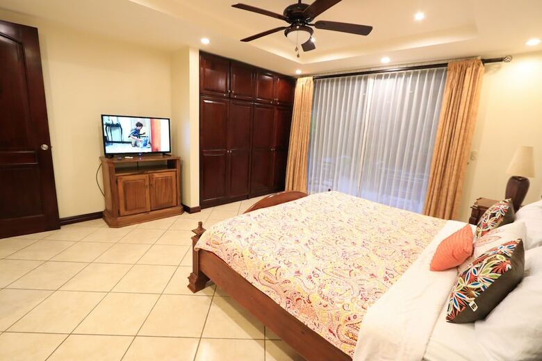 Apartamento Monte Carlo Luxury Condominiums