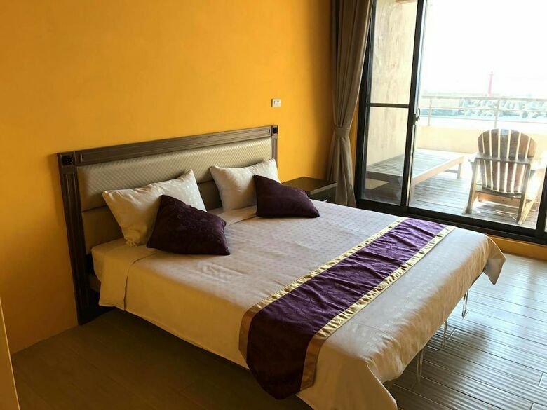 Hotel Two Fish