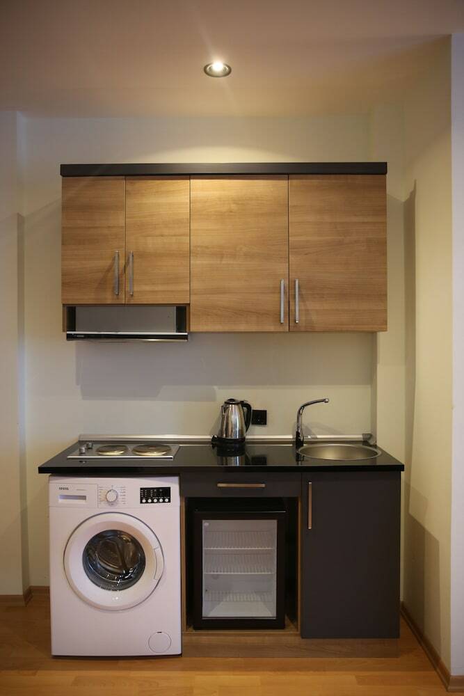Aparthotel Metro City Apartments